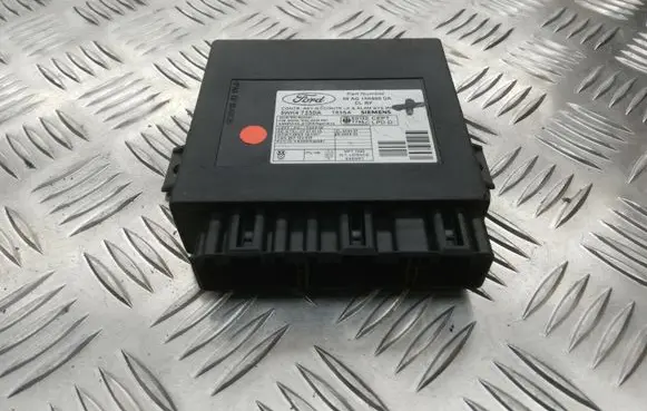 Ford Mondeo MK II Comfort/convenience module 98AG15K600DA
