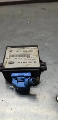 Volkswagen PASSAT B6 Light module LCM 4Z7907357 020703 5LA00808110