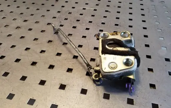 Opel Frontera A Front door lock