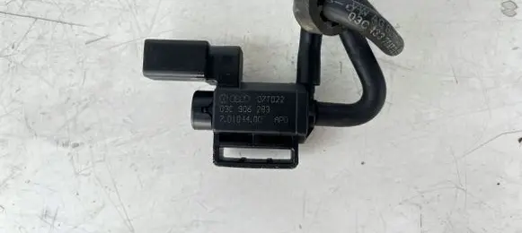 Volkswagen Golf V Turbo solenoid valve 03C906283