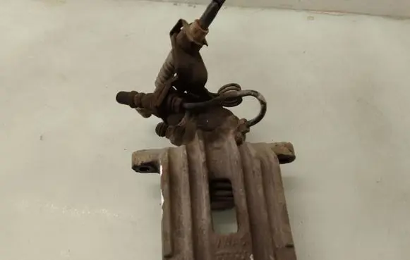 Skoda Octavia Mk2 (1Z) Rear brake caliper