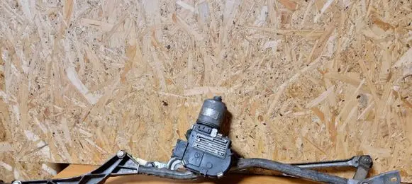 Mercedes-Benz E W211 Front wiper linkage A2118200442