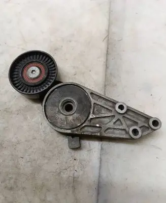 Volkswagen PASSAT B5 Generator/alternator belt tensioner 058903133