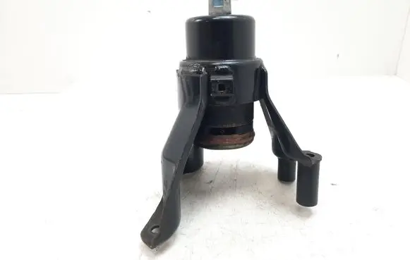 Nissan Murano Z51 Engine mount bracket