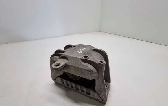 Volkswagen Golf Plus Engine mount bracket 1K0199262