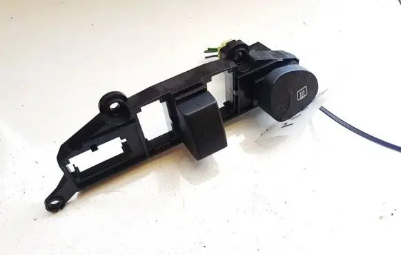 Hyundai H-1, Starex, Satellite Windscreen/window heater switch 864w0171