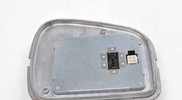Volvo V50 Xenon control unit/module 1305102225