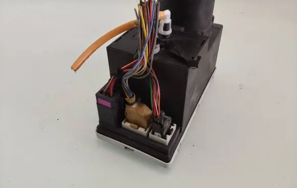 Audi A4 S4 B5 8D Central locking motor 8L0862257E