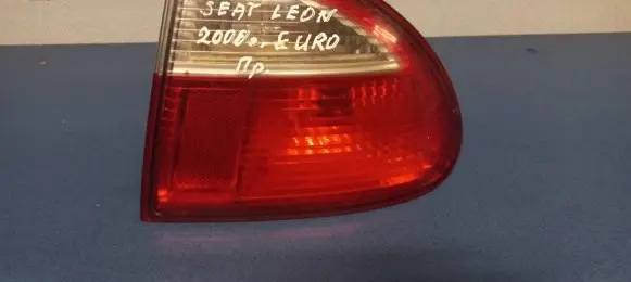 Seat Leon (1P) Rear/tail lights 45209DY2