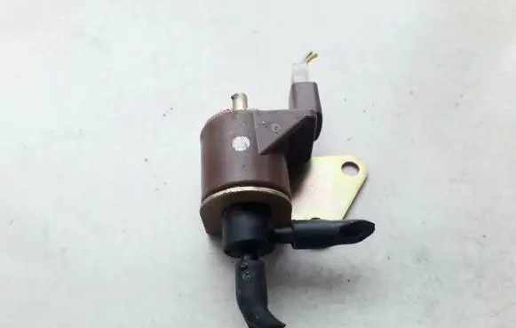 Opel Omega B2 Valve vacuum 
