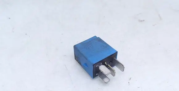 Nissan Navara D40 Combustion relay 4RA007813 252309F920