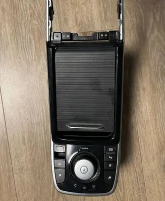 KIA Niro Center console 84670Q4000