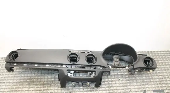 Audi A3 S3 8V Dashboard