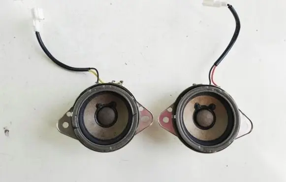 Hyundai i40 Front door high frequency speaker