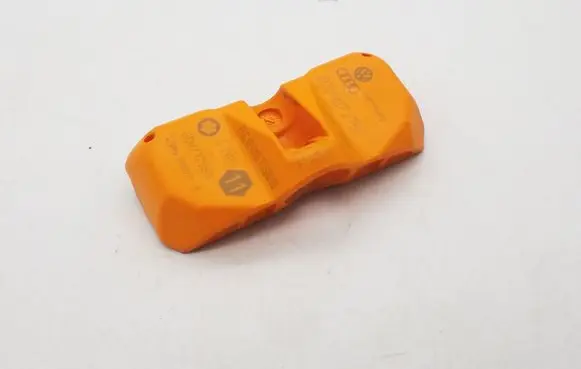 Audi A8 S8 D3 4E Tire pressure sensor 4D0907275C