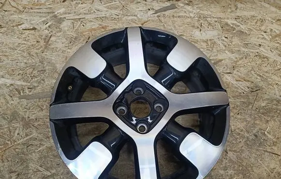 Citroen C4 Cactus R17 alloy rim 9800494077