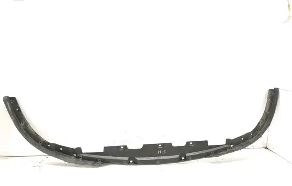Front bumper lip