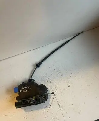 Skoda Fabia Mk1 (6Y) Front door lock 3B1837015AQ