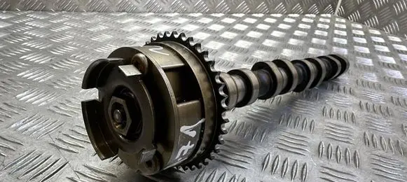Opel Astra J Camshaft 55562231