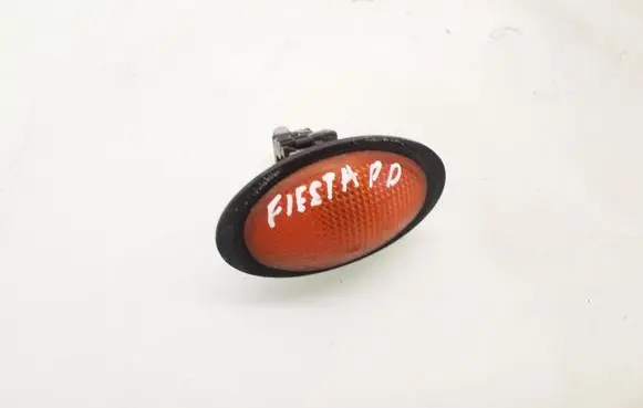 Ford Fiesta Front fender indicator light