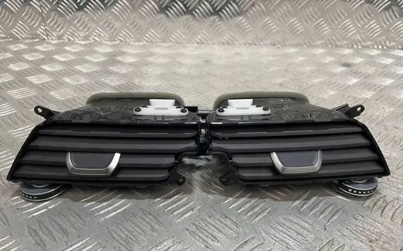 BMW 7 G11 G12 Dashboard side air vent grill/cover trim 
