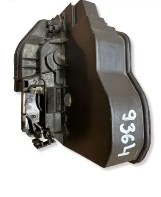 BMW 5 E60 E61 Front door lock 7202146