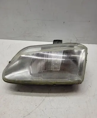 Renault Scenic I Headlight/headlamp E24706