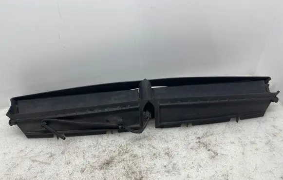 Tesla Model X Intercooler air guide/duct channel 103485000E 105516000D 105614800E