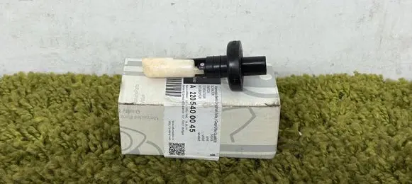 Mercedes-Benz G W463 2nd Gen Windshield washer fluid level sensor A2205400045 2205400045