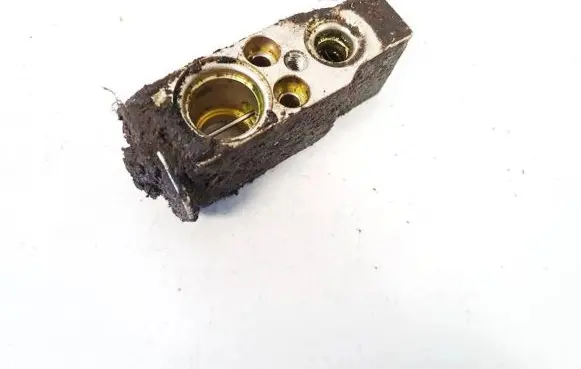 Air conditioning (A/C) expansion valve