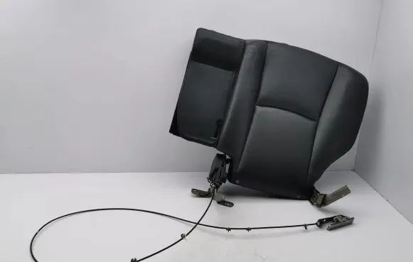 Infiniti FX Rear seat 