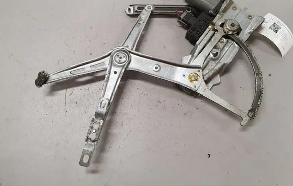 Opel Astra G Rear door window regulator with motor 0130821714 90521875 869809
