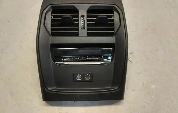 BMW 4 G22 G23 G24 G26 Dash center air vent grill 6806816-JLK01