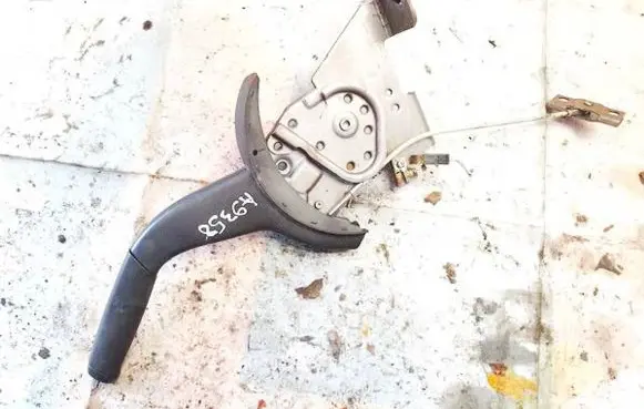 Handbrake/parking brake lever assembly