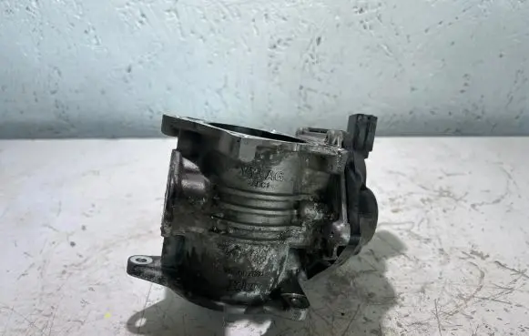 Volkswagen Amarok EGR valve V29055987