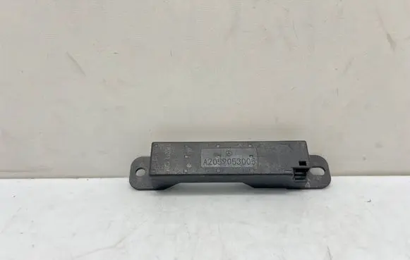 Mercedes-Benz C W205 Keyless (KESSY) go control unit/module A2059053005