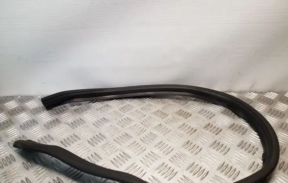 Volvo V40 Engine compartment rubber 