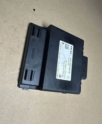 Audi A5 8T 8F Voltage converter/converter module 8K0959663B 8K0959663 111004109