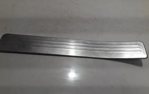 Mercedes-Benz C AMG W204 Rear sill trim cover A2046800235