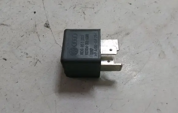 Audi A4 S4 B5 8D Other relay 8D0951253A