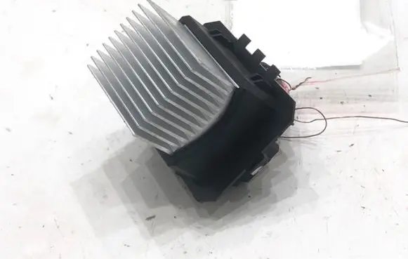 Heater blower motor/fan resistor