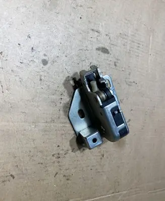 Mercedes-Benz Sprinter W906 Loading door lock A9067401135 9067401135