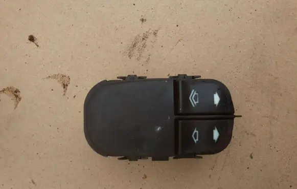 Ford Focus Electric window control switch