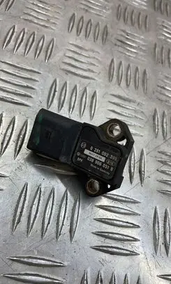 Volkswagen PASSAT B6 Air pressure sensor 038906051B