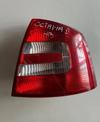 Skoda Octavia Mk2 (1Z) Rear/tail lights 1Z5945096A 1Z5945112A