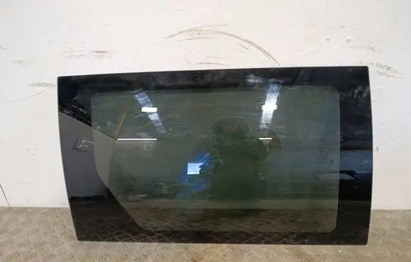 Chrysler Voyager Sliding door window/glass 