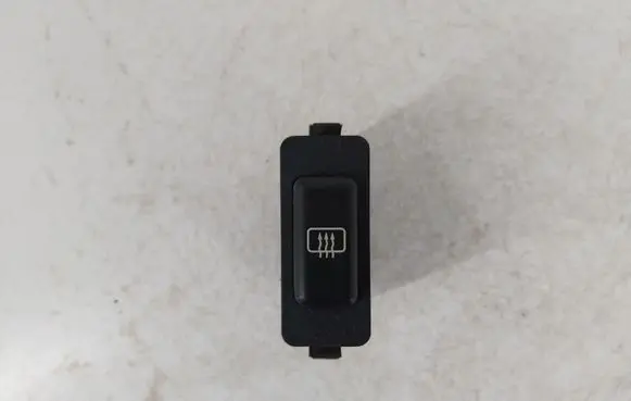 Windscreen/window heater switch