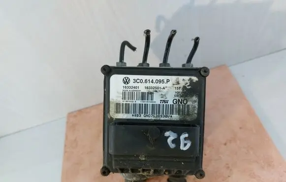 Volkswagen PASSAT B6 ABS Pump 3C0614095P 16332501A