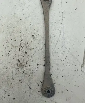 Volkswagen Touareg II Rear control arm