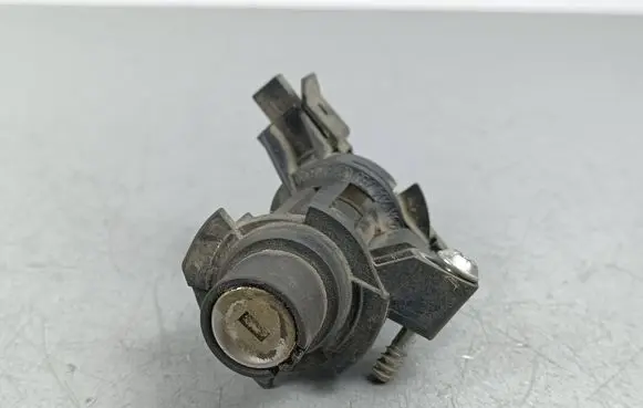 Mercedes-Benz SL R231 Ignition lock 11081408